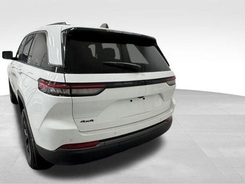 New 2026 Jeep Grand Cherokee Altitude AWD/4WD image 53