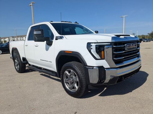 Used 2025 GMC Sierra 2500 SLE w/ SLE Value Package; image 35