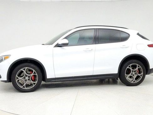 Used 2022 Alfa Romeo Stelvio Sprint image 8
