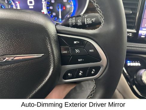 Used 2022 Chrysler Pacifica Limited FWD image 43