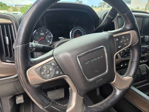 Used 2018 GMC Sierra 1500 Denali w/ Denali Ultimate Package AWD/4WD image 13