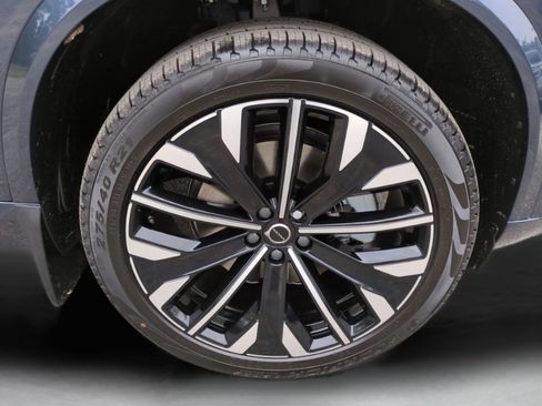 New 2026 Volvo XC90 B6 Ultra w/ Lounge Package image 11