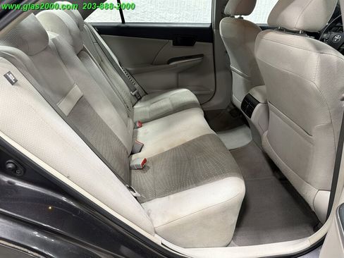 Used 2014 Toyota Camry XLE FWD image 10