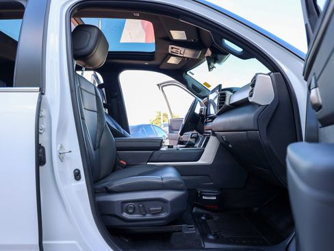 Used 2025 Toyota Tundra Limited image 53