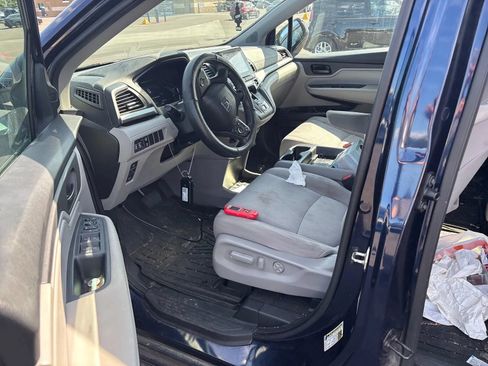 Used 2021 Honda Odyssey EX image 4