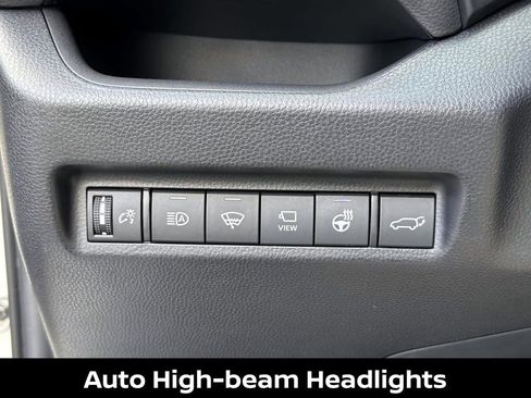 Used 2022 Toyota RAV4 XSE image 27