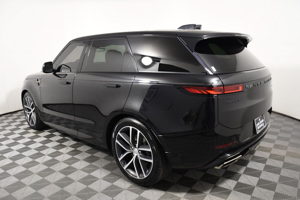 Used 2023 Land Rover Range Rover Sport SE Dynamic AWD/4WD image 3