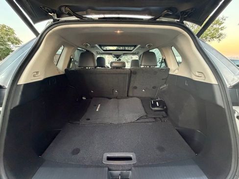 Used 2021 Nissan Rogue SL w/ Premium Package image 29