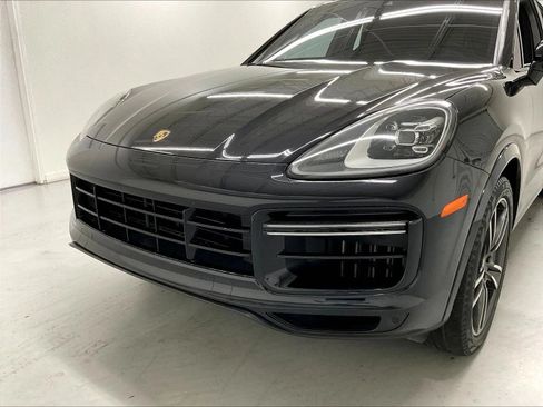Used 2019 Porsche Cayenne Turbo AWD/4WD image 48