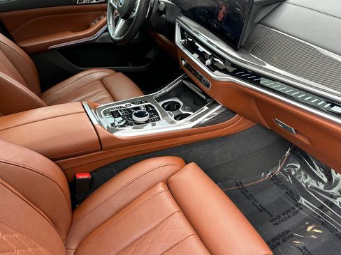 Used 2024 BMW X7 M60i w/ Executive Package AWD/4WD image 16