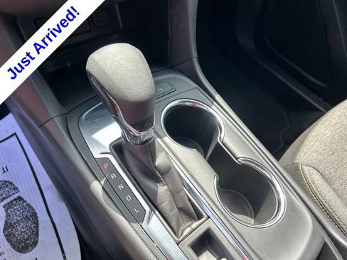 Used 2024 Chevrolet Equinox LT FWD image 27