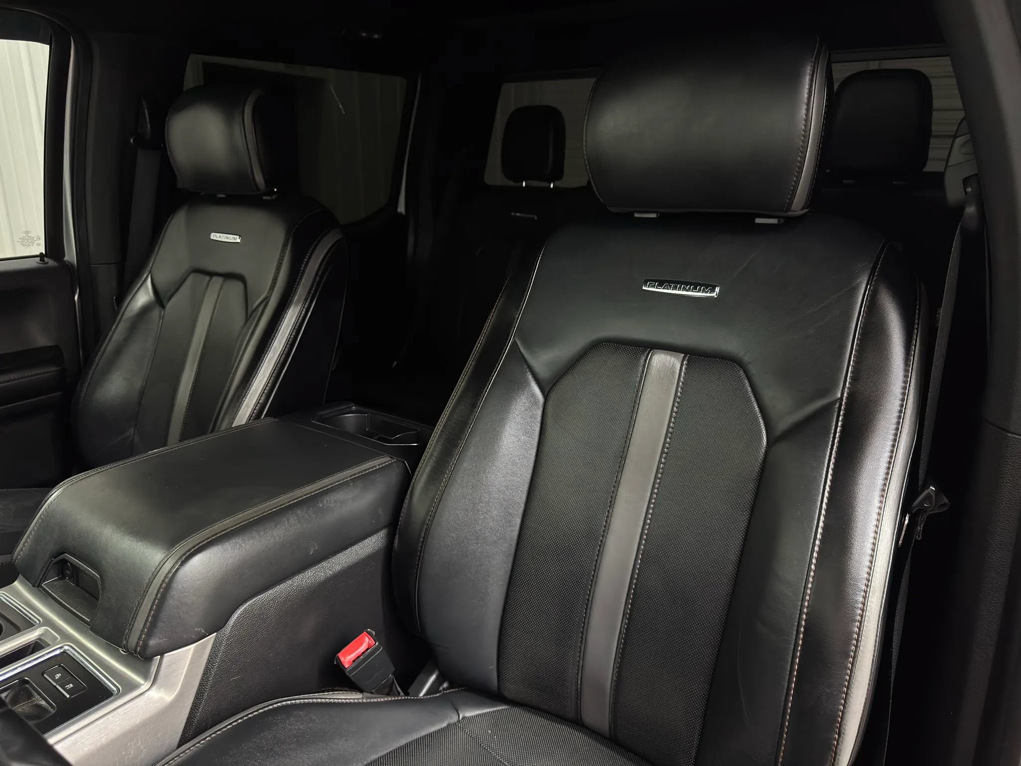 Used 2018 Ford F150 Platinum w/ Equipment Group 701A Luxury AWD/4WD image 10