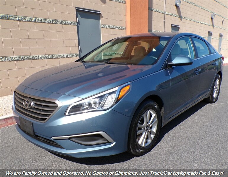 Used 2017 Hyundai Sonata SE FWD image 3