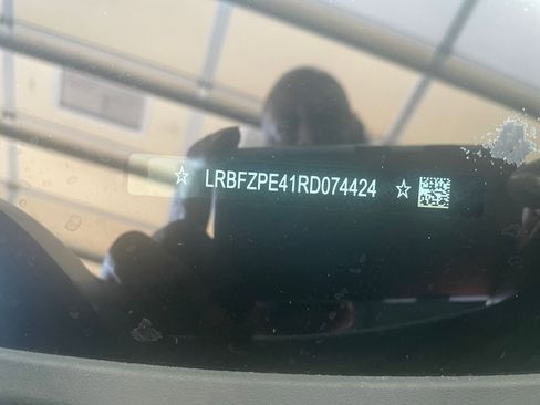 Used 2024 Buick Envision Sport Touring image 29