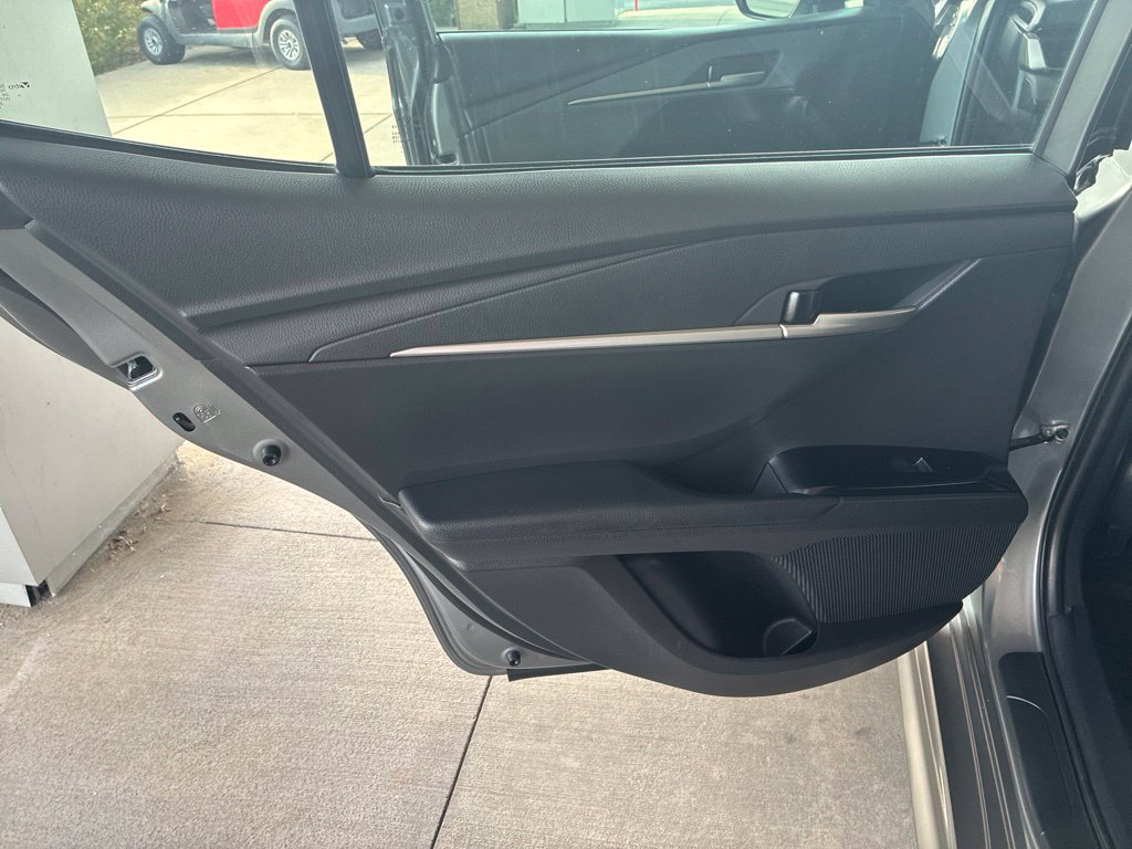 Used 2025 Toyota Camry SE FWD image 26