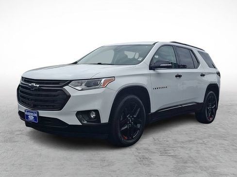 Used 2020 Chevrolet Traverse Premier w/ Redline Edition AWD/4WD image 3