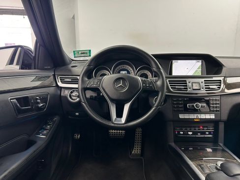 Used 2014 Mercedes-Benz E 350 4MATIC Wagon image 47
