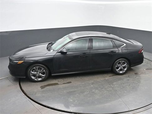 Used 2024 Honda Accord EX image 39
