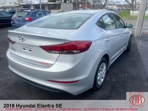Used 2018 Hyundai Elantra SE w/ Cargo Package image 3