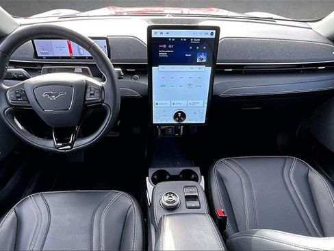 Used 2022 Ford Mustang Mach-E Premium image 13