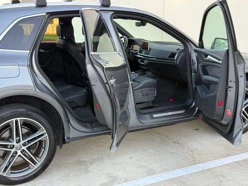 Used 2018 Audi SQ5 Premium Plus AWD/4WD image 20