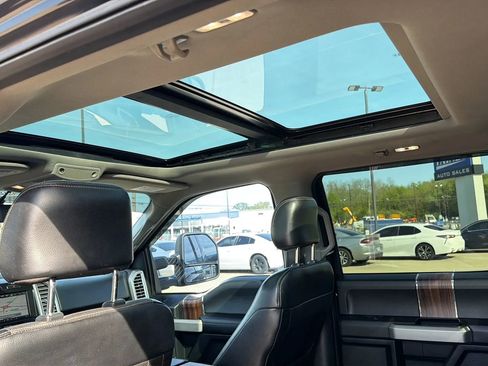 Used 2015 Ford F150 Lariat RWD image 49