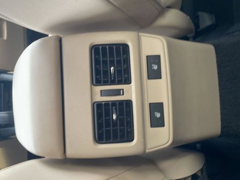 Used 2016 Subaru Outback 2.5i Limited image 24