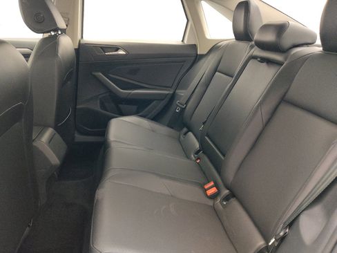 Used 2020 Volkswagen Jetta SE FWD image 18