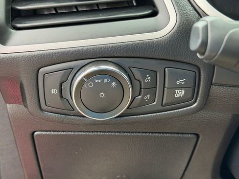 Used 2021 Ford Edge SEL w/ Convenience Package FWD image 12
