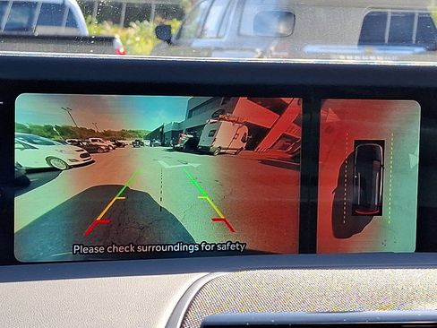 Used 2024 Lincoln Nautilus Reserve w/ Equipment Group 202A image 17