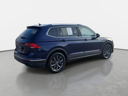 Used 2022 Volkswagen Tiguan SE image 5