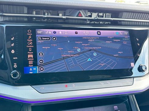 Used 2024 Jeep Wagoneer Launch Edition image 6