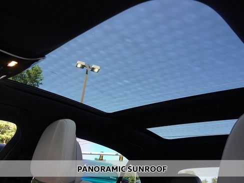 Used 2023 Mercedes-Benz C 300 4MATIC Sedan image 3