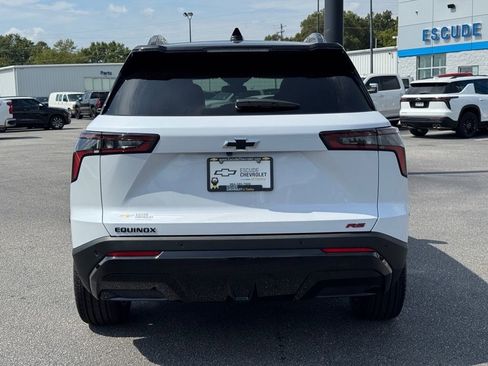 New 2026 Chevrolet Equinox RS image 4