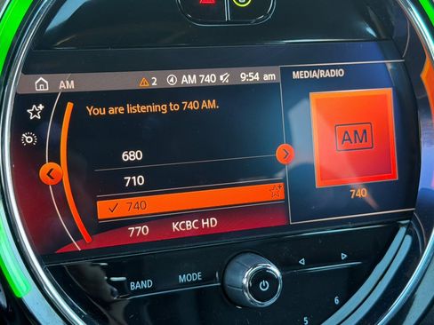 Used 2021 MINI Cooper Clubman S w/ Driver Assistance Package image 24