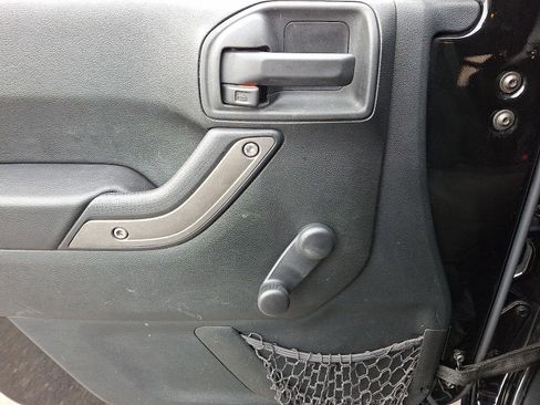 Used 2017 Jeep Wrangler Sport w/ Quick Order Package 24S image 12