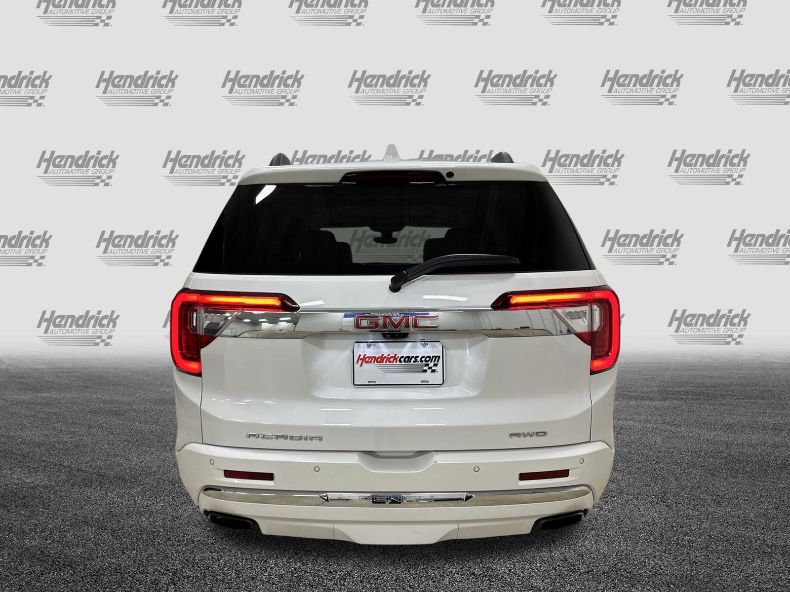 Used 2022 GMC Acadia Denali w/ Denali Ultimate Package AWD/4WD image 11