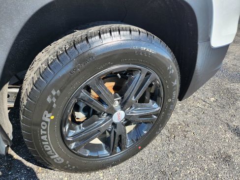 Used 2019 GMC Terrain SLE w/ Driver Convenience Package image 43