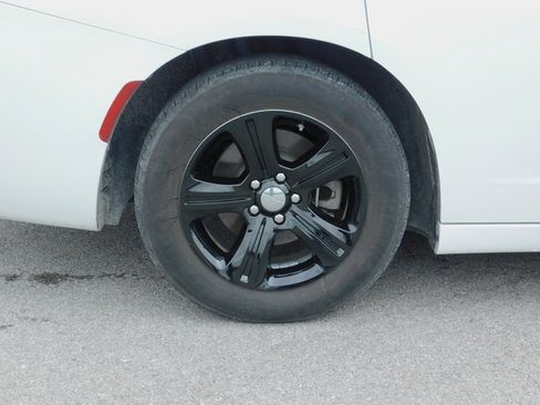 Used 2022 Dodge Charger SXT image 11