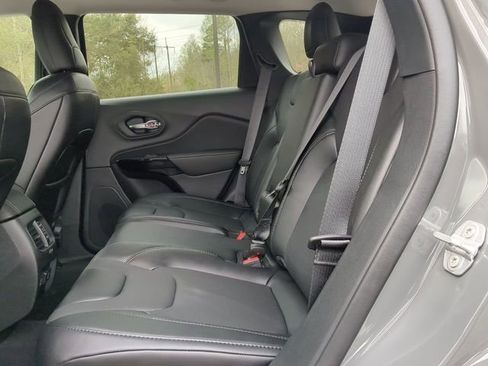 New 2023 Jeep Cherokee Altitude Lux image 15