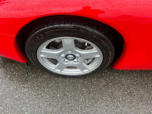 Used 1997 Chevrolet Corvette Coupe w/ Performance Handling Pkg image 10