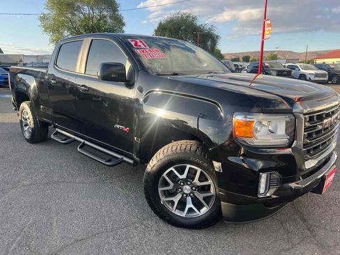 Used 2021 GMC Canyon AT4 w/ Driver Alert Package AWD/4WD image 4