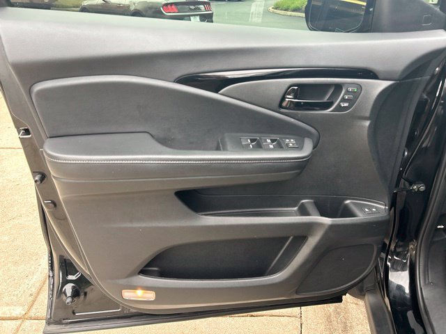 Used 2022 Honda Passport Elite image 11