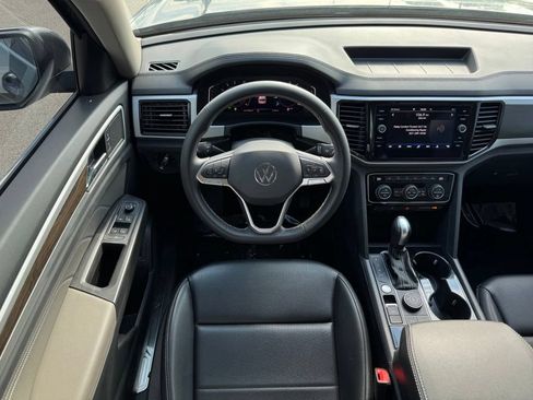 Used 2023 Volkswagen Atlas SE AWD/4WD image 18