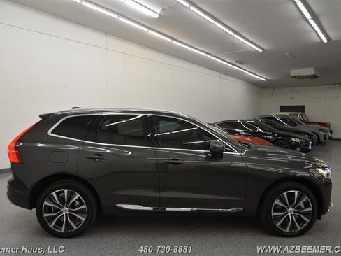 Used 2022 Volvo XC60 T8 Inscription Expression w/ Advanced Package image 8