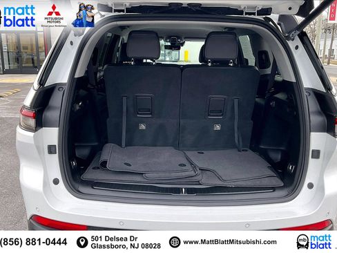 Used 2023 Jeep Grand Cherokee L Limited w/ Luxury Tech Group II image 36