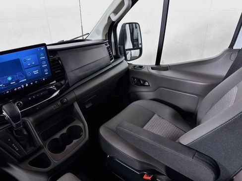 Used 2024 Ford Transit 350 XLT RWD image 29