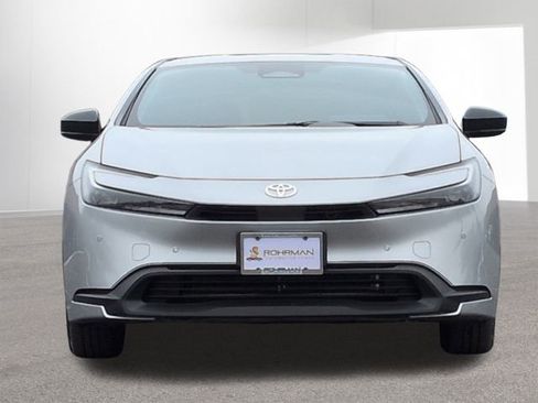 Used 2026 Toyota Prius LE image 2