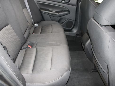 Used 2024 Nissan Altima 2.5 SV FWD image 28