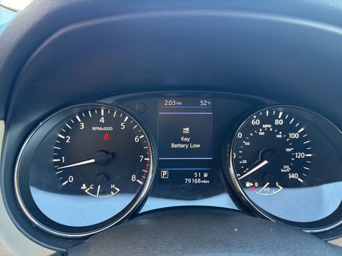 Used 2019 Nissan Rogue SL w/ Premium Package image 12